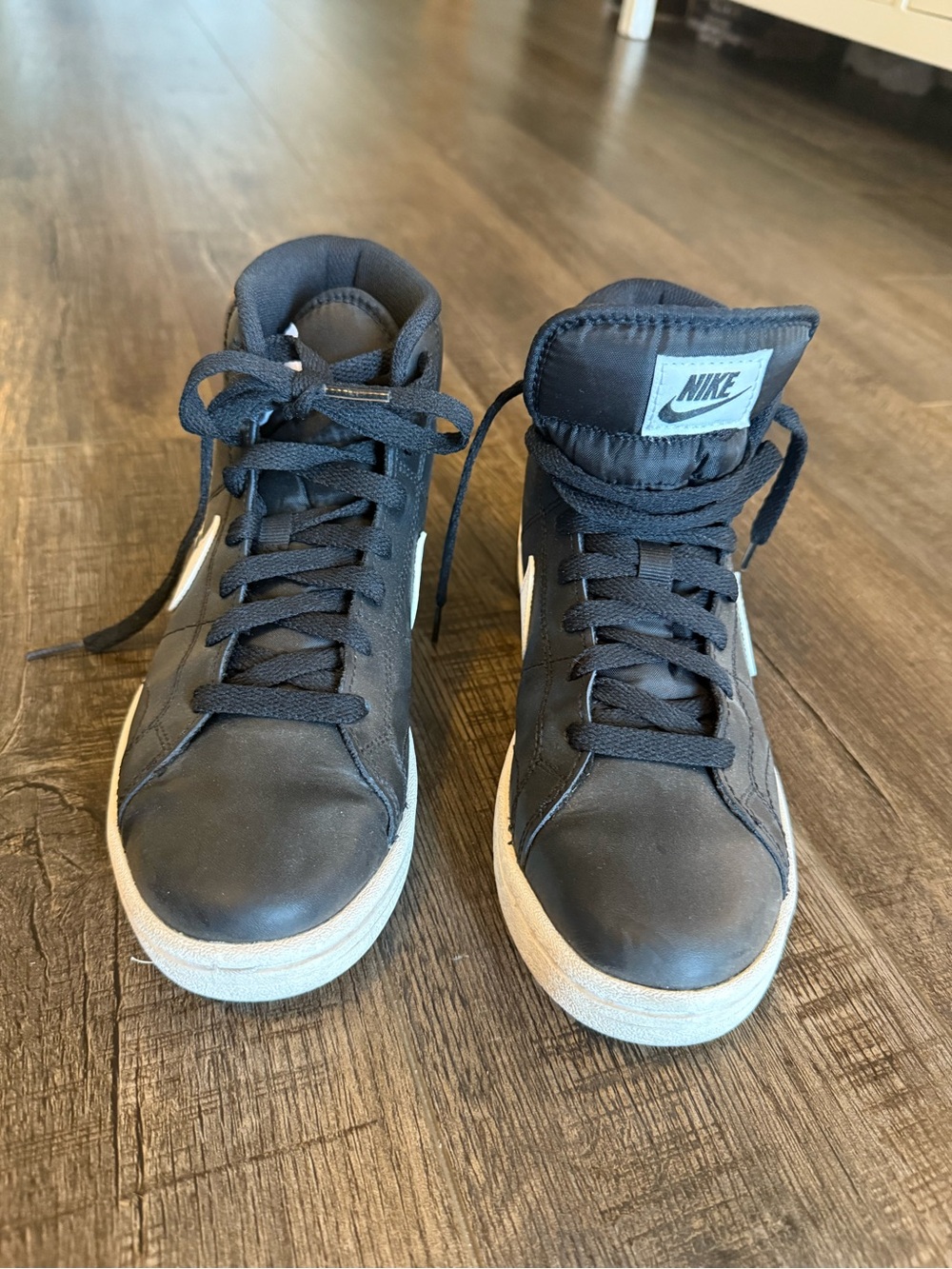 Nike Court Royale 2 Mid – Black & White – Women’s 7.5